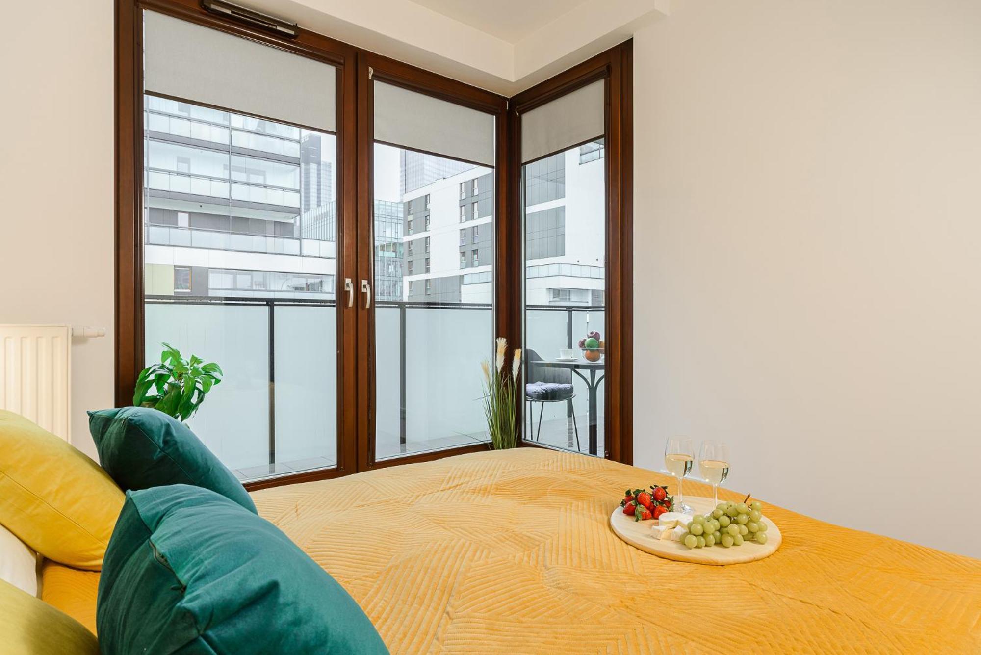 Luxury Apartments Mennica Residence With Parking Warschau Buitenkant foto