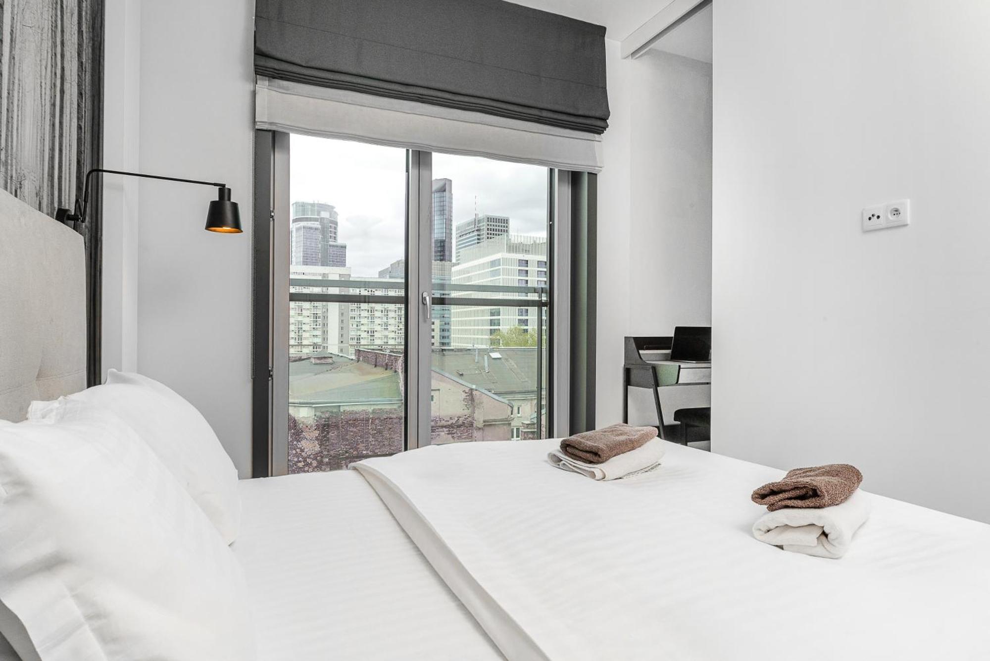 Luxury Apartments Mennica Residence With Parking Warschau Buitenkant foto