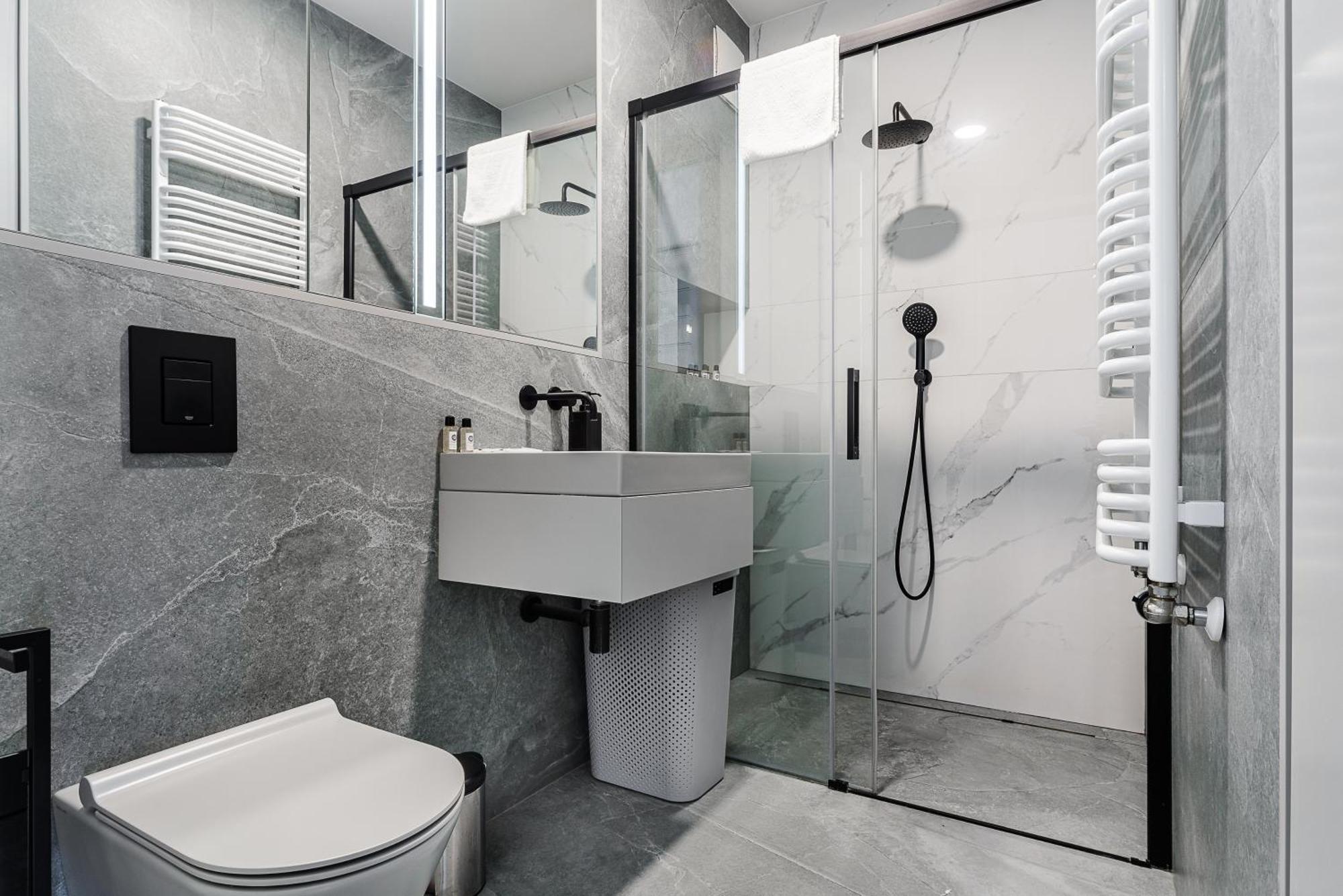 Luxury Apartments Mennica Residence With Parking Warschau Buitenkant foto